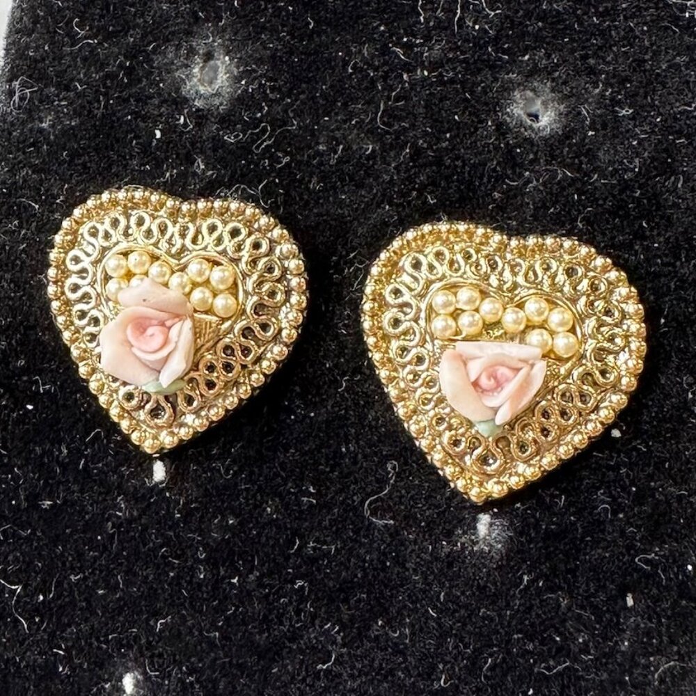 Vintage 1928 Gold Tone Heart Earrings with Pearls and Roses